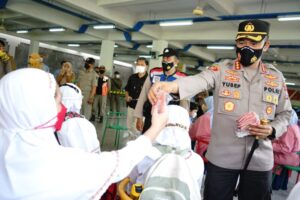 Bang Yusep Tinjau Vaksinasi Anak Usia Dini Di SD Al Hikmah