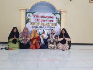 Srikandi Perhutani Bondowoso Gelar Hataman Al Quran Jum at Manis