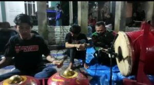 Babinsa Kodim 0822 Bondowoso Manunggal Kesenian
