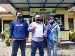Miris !!!Diduga Menjadi Korban Rentenir, Rumah Beserta Sertifikat Tersita Sepihak