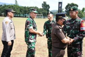Dandim 0822 Dan Forkopimda Bondowoso Hadiri Upacara Pemberangkatan Satgas Yonif Raider 514/SY Kostrad