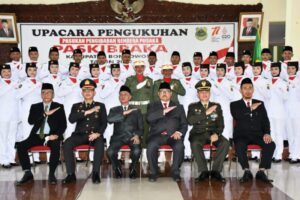 Dandim 0822 Bondowoso Hadiri Pengukuhan Paskibraka Kabupaten Bondowoso