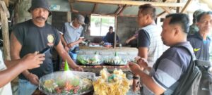 APJM Genteng Gelar Pemotongan Tumpeng Dalam Momen Tasyakuran HUT RI ke-77