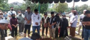 Organisasi AWASI Indonesia Turut Hadir Dalam Pemakaman Istri Bapak Purwanto SE