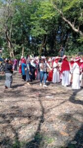 Beragam Pakaian Adat Mewarnai Acara Karnaval Pendidikan Anak Usia Dini