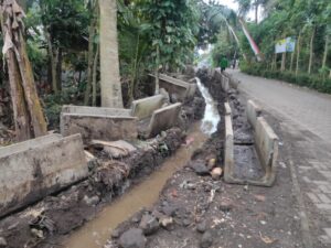 Proyek Jaringan Drainase Di Keluhkan Warga Dusun Sumberrejo