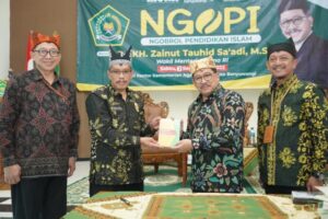 Kementerian Agama Luncurkan 77 Judul Buku Hasil Karya  Keluarga Besar Kemenag Banyuwangi