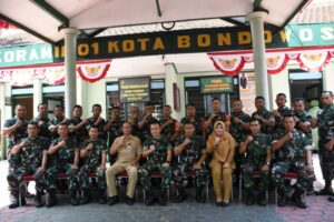 Dandim 0822 Bondowoso dan Ketua Persit Kunjungi Koramil Kota