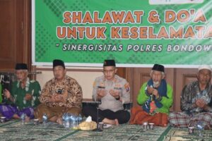 Polres Bondowoso Mengadakan Sholawat dan Berdo’a Bersama Untuk Keselamatan Bangsa Indonesia