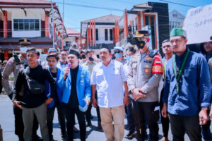 Kapolres Situbondo Gunakan Pendekatan Humanis Kawal dan Amankan Demonstrasi Mahasiswa