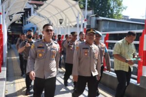 Untuk Menjaga Imunitas Tubuh, Kapolres Bondowoso Ajak Jalan Santai Seluruh Jajaran