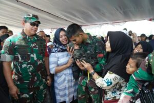 Kisah Mengharukan Prajurit Lintas Udara Divif 2 Kostrad Di Medan Latihan