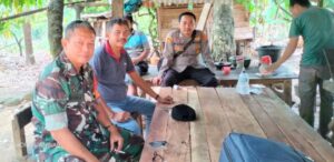 Koramil 421-03 Penengahan Mengadakan Giat Komsos di Desa Rawi