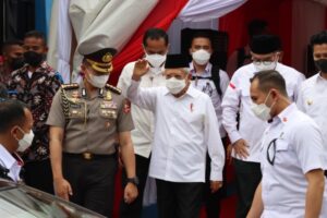 Wapres Kunjungi Kota Gresik Didampingi Ajudan, Berikut Pesannya