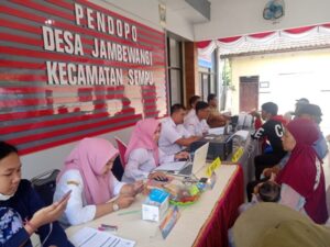 Bersama Bapenda Pemdes Jambewangi Gelar Pelayanan Validasi Data PBB-P2
