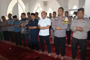 Sebagai Bentuk Rasa Duka Mendalam Polres Pasuruan Laksanakan Sholat Ghoib Dan Doa Bersama Untuk Korban Tragedi Kanjuruhan