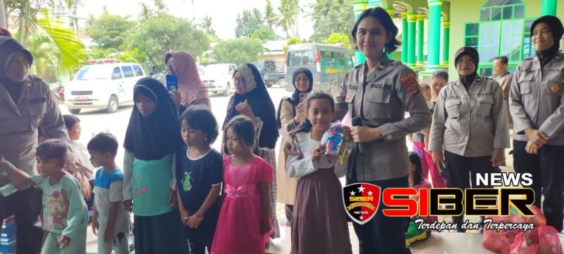 Polwan Di Terjunkan Menangani Tiga Wilayah Kecamatan Yang Terkena Banjir