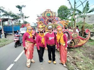 Kemeriahan Karnaval Bhinneka Tunggal Ika di Sumberwringin