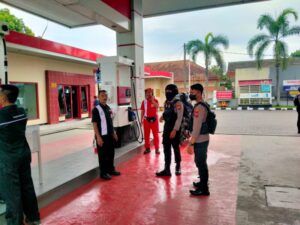 Tim Patroli Tangkal Samapta Polres Bondowoso di Apresiasi Oleh Warga