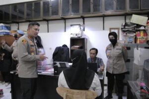Pastikan Pelayanan Bebas Pungli, Kapolresta Malang Kota Sidak Ke Lokasi Pelayanan Publik