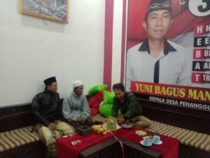 Tidak Mengenal Waktu dan Kondisi Kades Penanggungan Selalu Memberikan Pelayanan Maksimal Terhadap Warganya