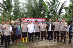 Kapolres Lampung Selatan AKBP Edwin Mulai Pembangunan Rumah untuk Nenek Nurhasanah