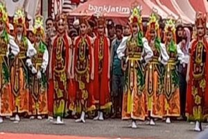 Tarian Gandrung Banyuwangi Meriahkan Festival Ethnic Situbondo Tahun 2022
