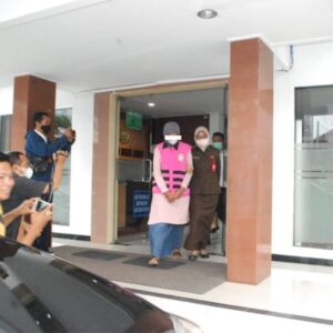 Tenaga Honorer Di Rumah Sakit Jember Ditahan Kejari,Ada Apa?