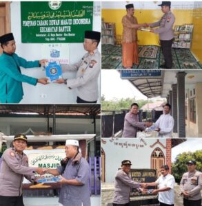Kapolsek Bantur Distribusikan Bantuan Kapolda Jatim Berupa Kitab Suci Al Qur’an dan Injil