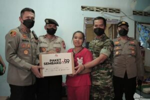 Salut, Sinergitas Polresta Bersama Kodim 0833 Kota Malang dan Relawan Dalam Bedah Rumah Disabilitas