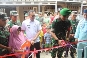 Peringati Hari Ibu, Dandim 0421/LS Berikan Hadiah Rumah Baru kepada Ibu Amisah
