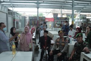 Jelang Nataru, Polresta Beserta Forkopimda Pantau Stok Sembako Dan BBM di Kota Malang