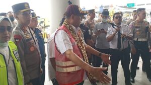 Menhub Budi Karya Tinjau Pelabuhan PT ASDP Cabang Bakauheni Pada H-I Libur Nataru 2022-2023