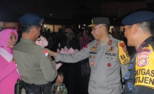 Kapolda Lampung Penuh Haru Sambut Pasukan Satgas OPS Damai Cartenz