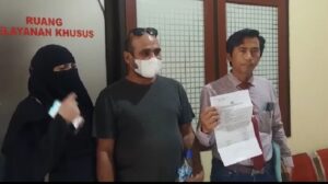 Diduga Jadi Korban Ujaran Kebencian Farhat Amar Didampingi Kuasa Hukumnya Lapor Polisi