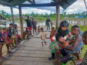 Ada apa..!!! Kepala Kampung Agani Papua Datangi Pos Satgas Yonif Raider 514 Kostrad