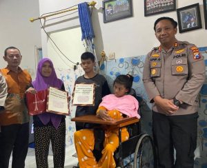 Wujud Kepedulian, Polresta Malang Kota Sekolahkan Farellino Hingga SMA