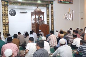 Kapolda Sumbar di Mesjid Nurul Iman Curhat dan Silahturahmi