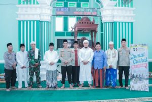 Kapolres Situbondo Terima Curhatan Warga di Masjid Nurul Abror Panarukan