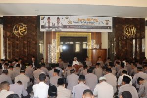 Kapolres Bondowoso Adakan Kegiatan Isra Mi’raj Bersama Seluruh Anggota