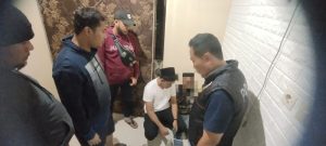 Lagi lagi AKP Bagus Purnama SH Pimpin Langsung Penangkapan Pengedar Narkotika Di Villa Kembang Bondowoso