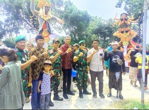 Babinsa Koramil 0421-03/Pnh, Laksanakan Pengamanan Festival Ogoh-Ogoh Tingkat Kecamatan