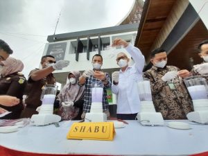 Kejari Bukittinggi Musnahkan Narkoba Dan Obat Ilegal Dihadiri Forkompinda Dan Juga BBPOM Padang