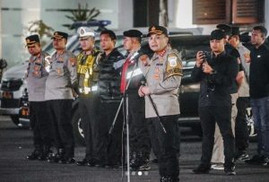 Ciptakan Kondusifitas Warga Surabaya Kapolrestabes Pimpin Apel Skala Besar
