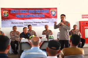 Jumat Curhat, Polres Lampung Selatan Tekankan Kamtibmas di Pelabuhan Bakauheni