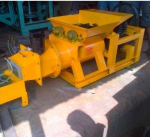 Warga Pertanyakan Keberadaan Bantuan Mesin Cor Tanah Batu Bata