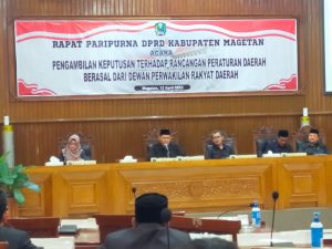 Luar Biasa, Bupati Magetan Mengesahkan Raperda Perlindungan Guru Dan Tenaga Pendidik Non PNS