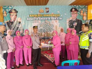 Wujud Kepedulian Pada Anggota, Ibu Bhayangkari Cabang Bondowoso Mendatangi di Setiap Posyan dan Pospam