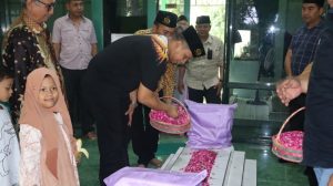 Kapolres Bondowoso Melaksanakan Ziarah ke Makam Ki Ronggo