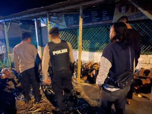 Tim Tangkal Polres Bondowoso Gandeng Polsek Grujugan Tangkap Puluhan Pemuda Yang Hendak Lakukan Balap Liar Di Pancoran